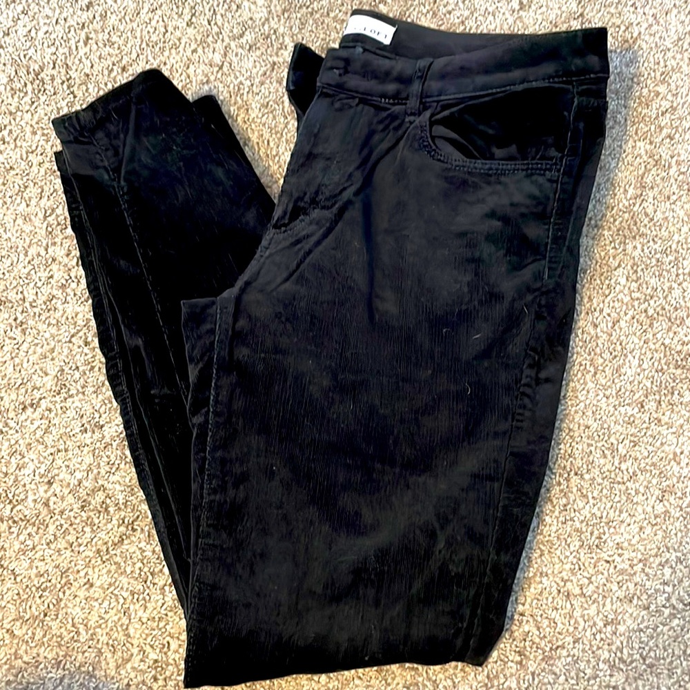 Like new LOFT curvy skinny black cords